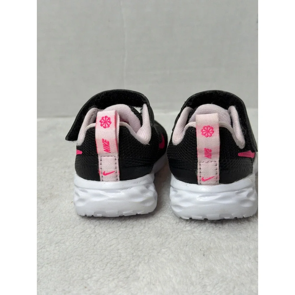 Nike Revolution 7 Hyper Pink Sneakers Kids 2C Black Pink DD1094-007